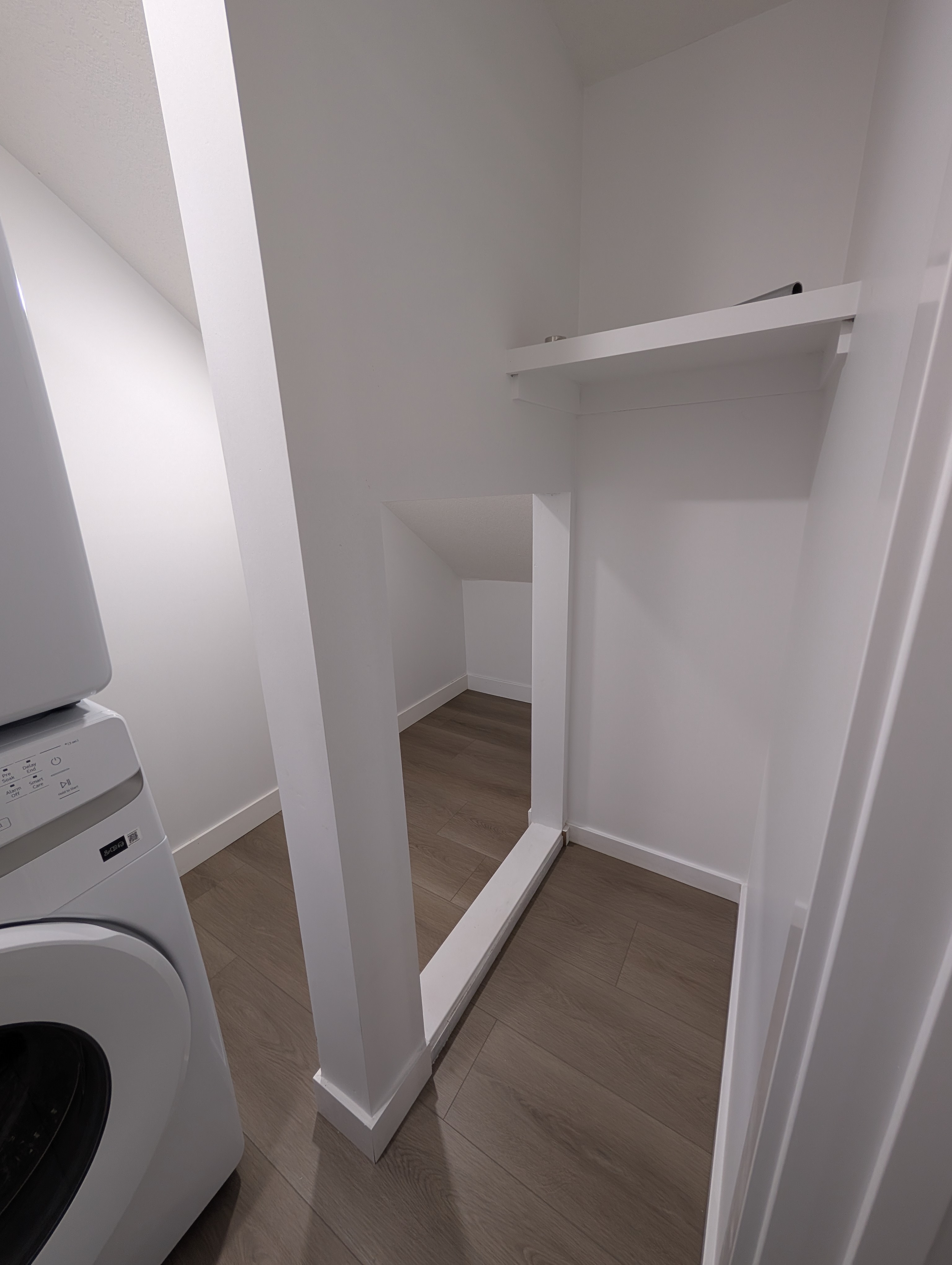Laundry shelving